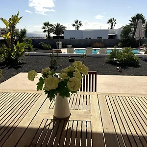 https://villa-aguaviva.in-canary-islands.com